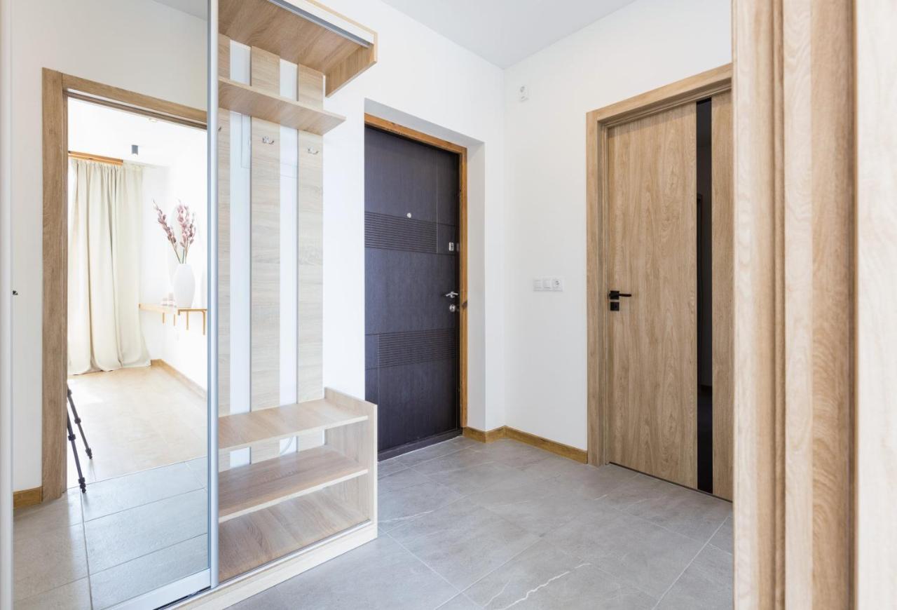Nyvky Like Home - Nyvky Park - Apt 45 Kiev Luaran gambar