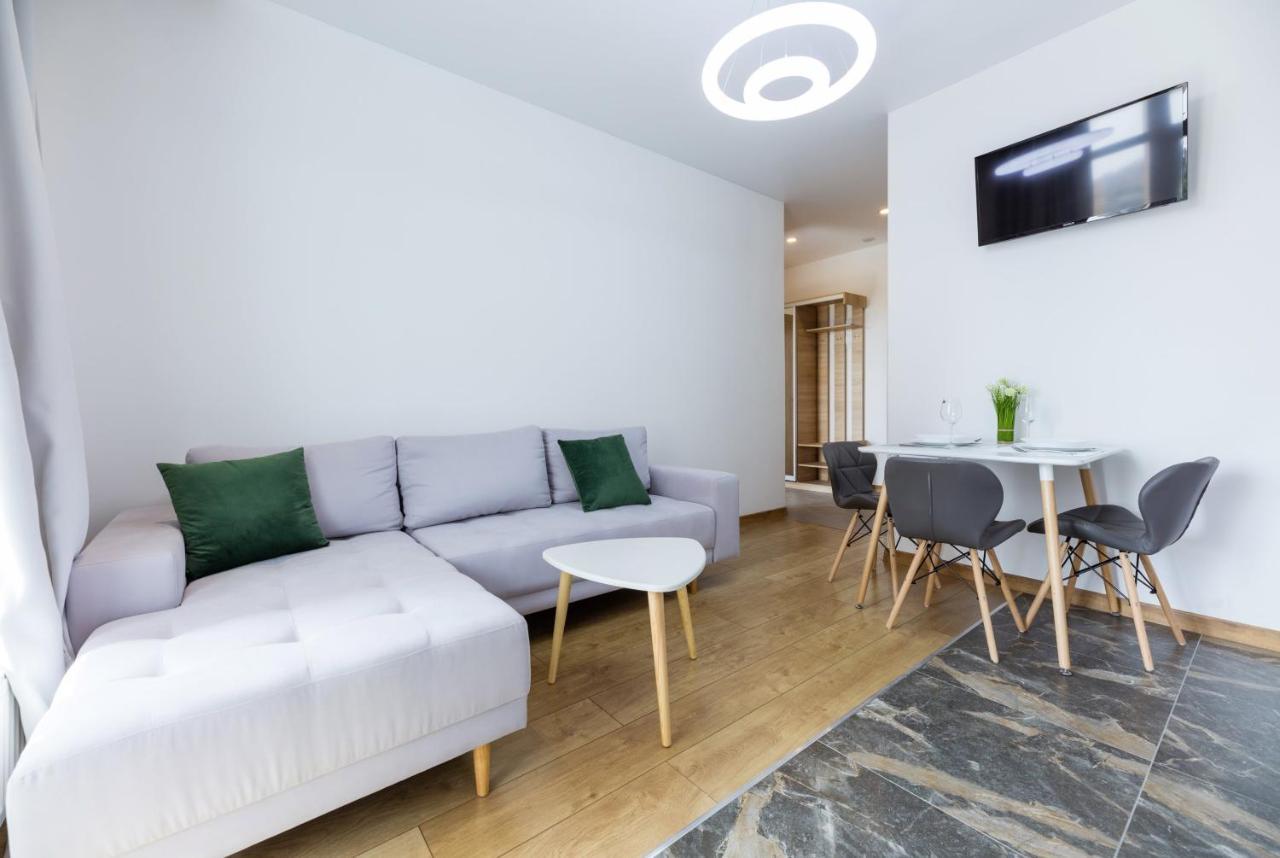 Nyvky Like Home - Nyvky Park - Apt 45 Kiev Luaran gambar