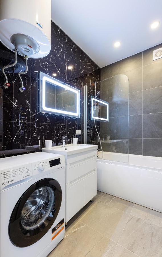 Nyvky Like Home - Nyvky Park - Apt 45 Kiev Luaran gambar